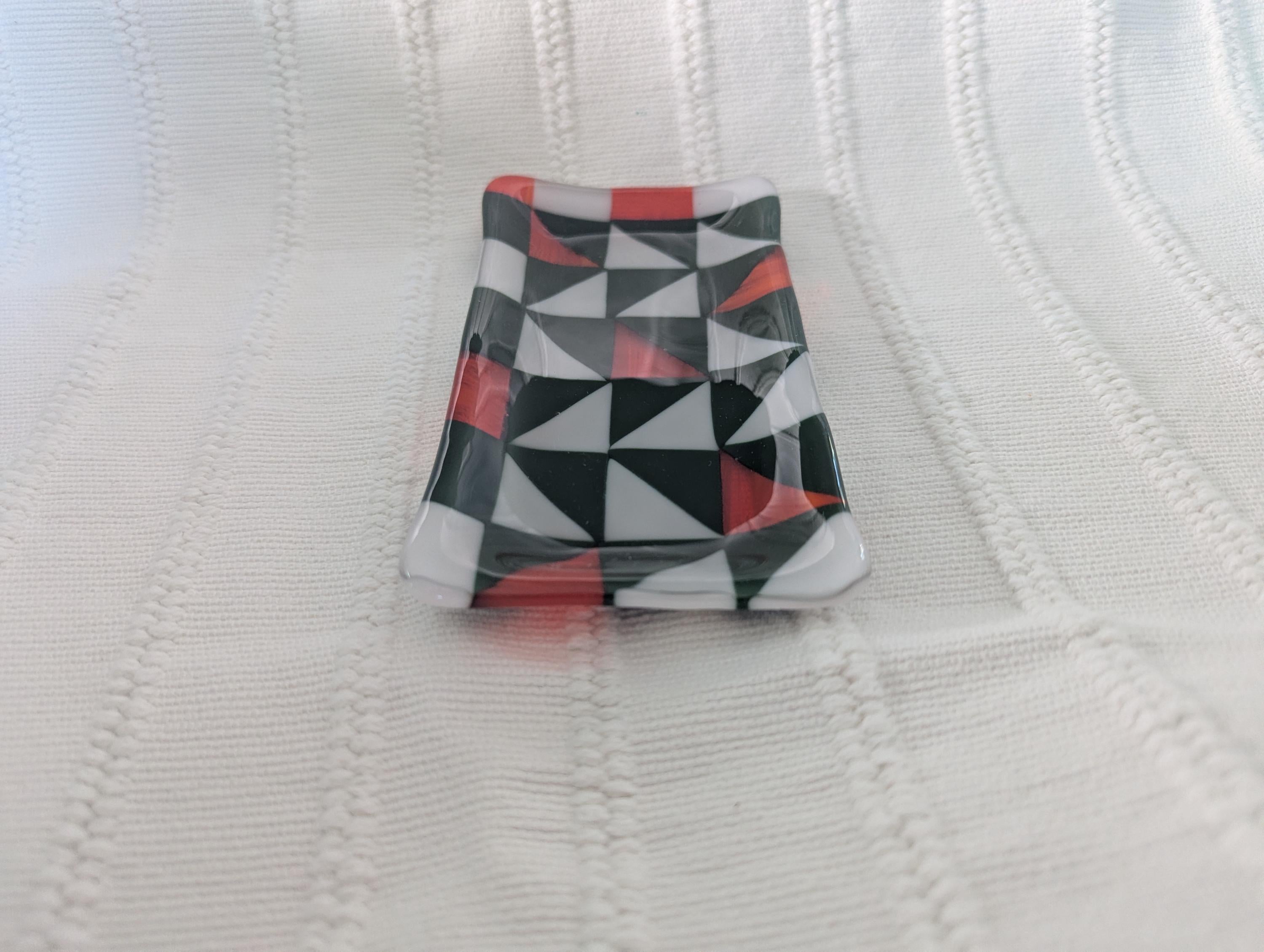 Pattern Catchall Tray - Triangle