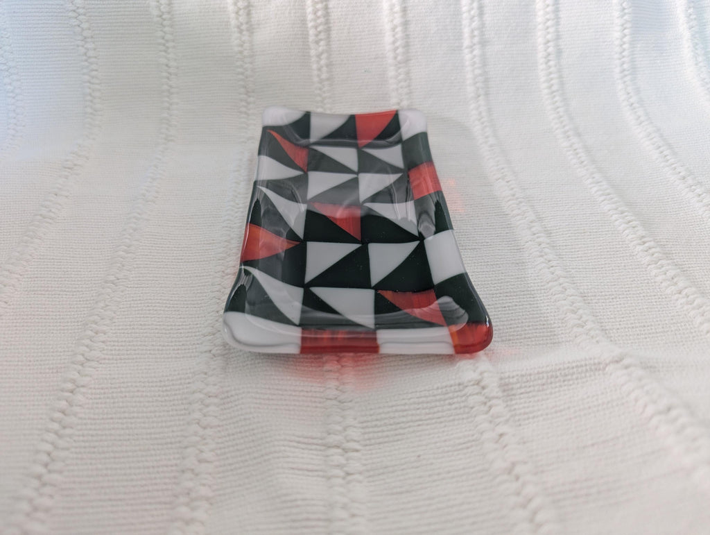 Pattern Catchall Tray - Triangle